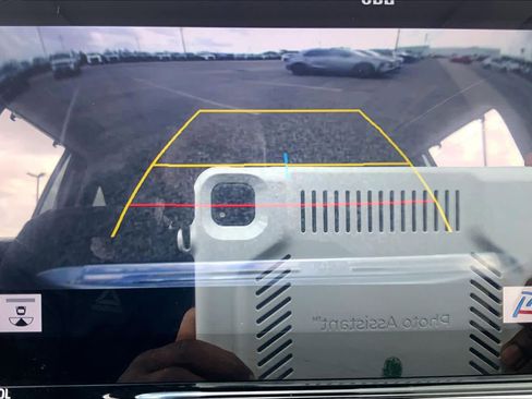 Used 2022 Toyota Highlander Platinum image 26