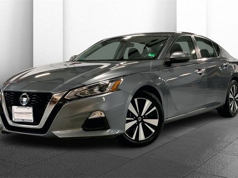 Certified 2022 Nissan Altima 2.5 SV image 12