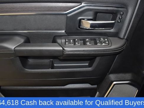 New 2026 RAM 2500 Laramie AWD/4WD image 16