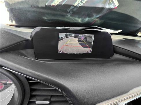 Used 2022 MAZDA MAZDA3 s FWD image 15