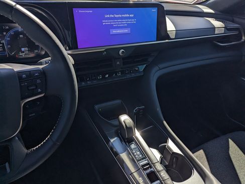 Used 2024 Toyota Crown XLE w/ Carpet Mat Package (TMS) image 10