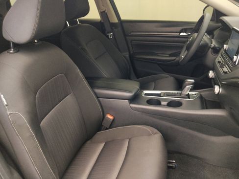 Used 2019 Nissan Altima 2.5 S FWD image 21