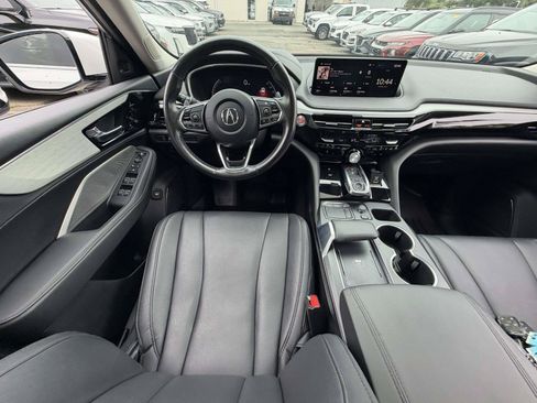 Used 2024 Acura MDX SH-AWD image 17