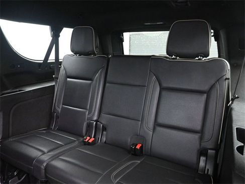 Used 2021 GMC Yukon XL SLT w/ SLT Luxury Plus Package image 22
