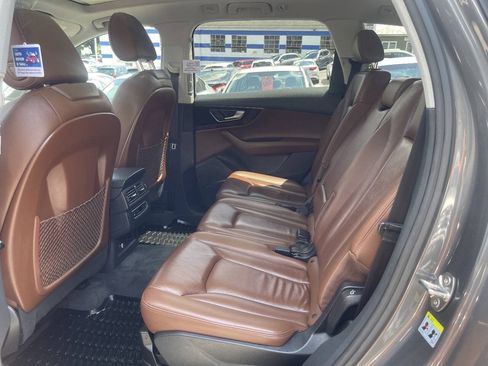 Used 2019 Audi Q7 3.0T Premium Plus w/ Premium Plus Package AWD/4WD image 20
