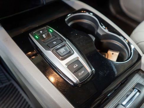 Used 2020 Honda Pilot Touring image 40