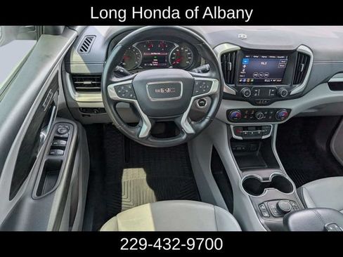 Used 2022 GMC Terrain SLT AWD/4WD image 18