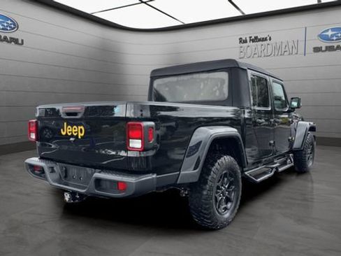 Used 2023 Jeep Gladiator Sport AWD/4WD image 5
