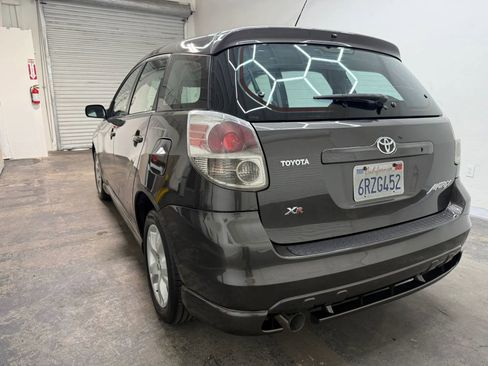 Used 2005 Toyota Matrix XR image 10