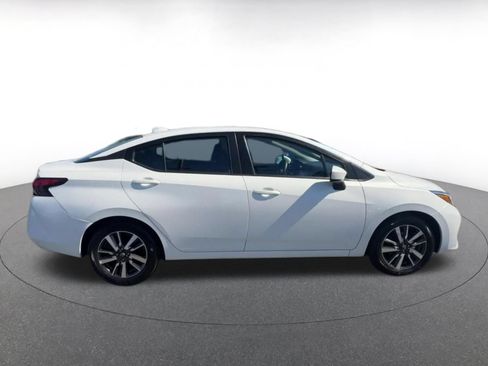 Used 2025 Nissan Versa SV FWD image 16