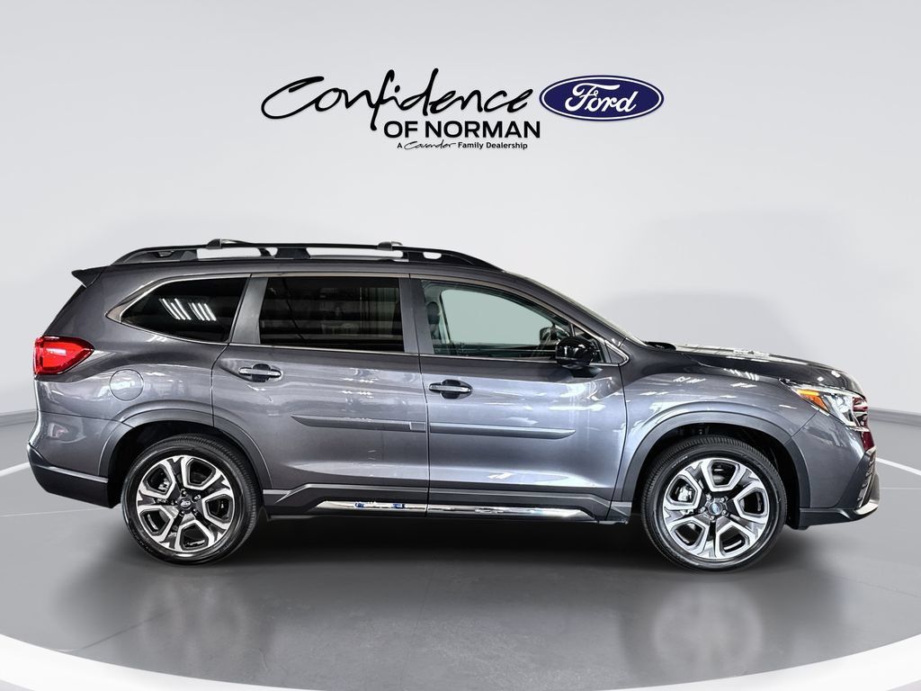 Used 2025 Subaru Ascent Limited AWD/4WD image 10