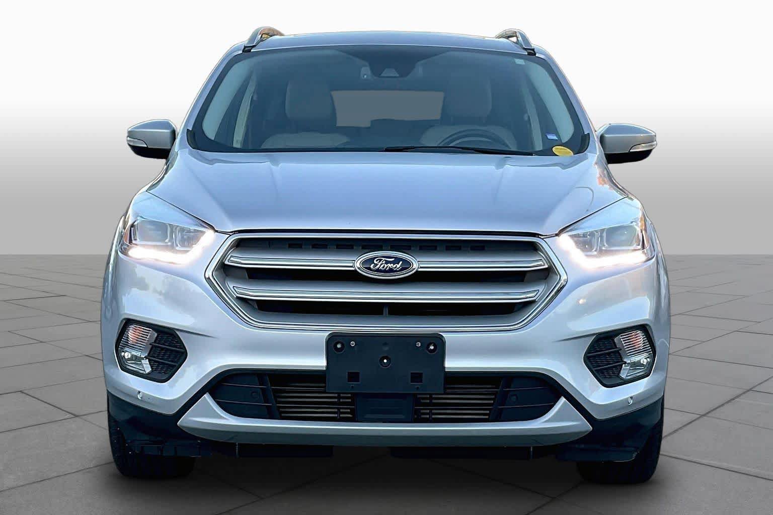 Used 2019 Ford Escape Titanium AWD/4WD image 3