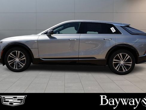 New 2025 Cadillac Lyriq Luxury image 4