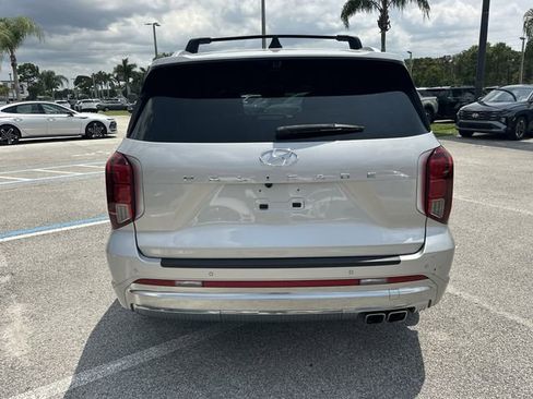 Used 2023 Hyundai Palisade Calligraphy FWD image 7