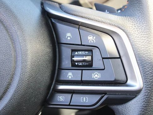 Used 2023 Subaru Crosstrek 2.5i Limited w/ Moonroof Package image 17