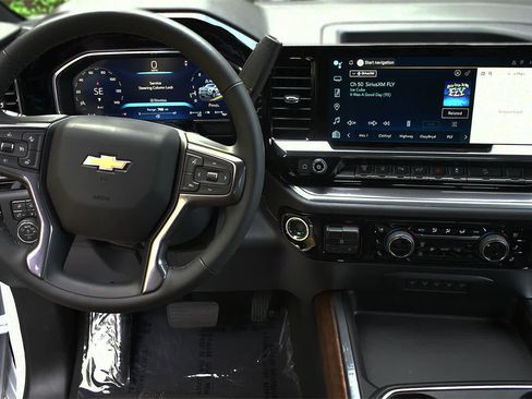 New 2026 Chevrolet Silverado 2500 High Country w/ High Country Premium Package AWD/4WD image 16