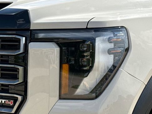 Used 2026 GMC Sierra 2500 AT4 w/ AT4 Premium Plus Package AWD/4WD image 4