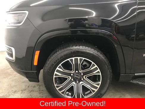 Certified 2025 Jeep Wagoneer Series II image 48