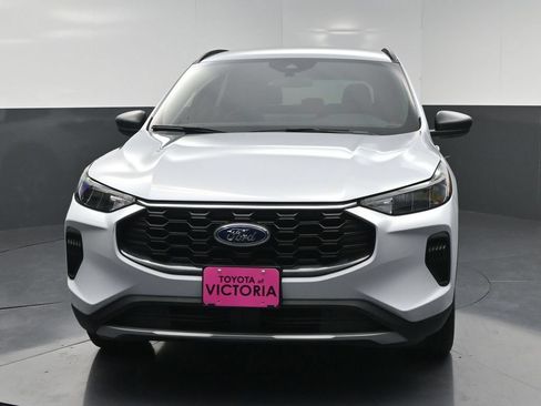 Used 2025 Ford Escape ST-Line w/ Tech Pack #1 FWD image 19