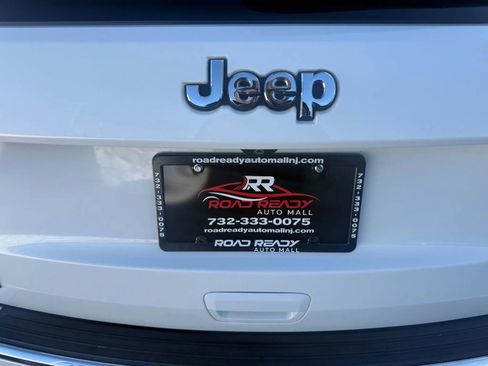 Used 2014 Jeep Grand Cherokee Overland w/ Advanced Technology Group image 62