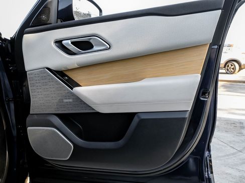 Used 2021 Land Rover Range Rover Velar R-Dynamic S image 50