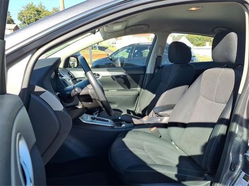 Used 2015 Nissan Sentra SV image 12