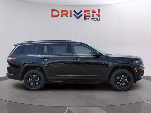 New 2026 Jeep Grand Cherokee L Limited image 6