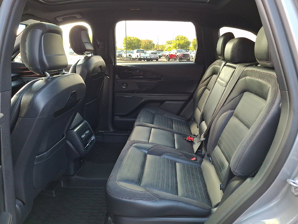 Used 2024 Lincoln Nautilus Reserve w/ Equipment Group 202A AWD/4WD image 13