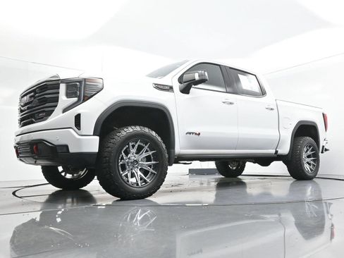 Used 2023 GMC Sierra 1500 AT4 w/ AT4 Premium Package AWD/4WD image 50