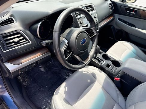 Used 2019 Subaru Outback 3.6R Limited AWD/4WD image 26
