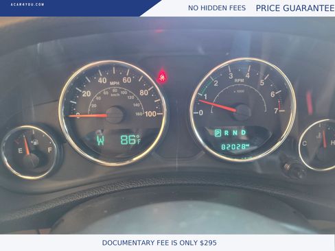 Used 2017 Jeep Wrangler Unlimited Sahara w/ Dual Top Group AWD/4WD image 24