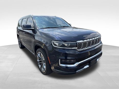 Used 2022 Jeep Grand Wagoneer Series III AWD/4WD image 3