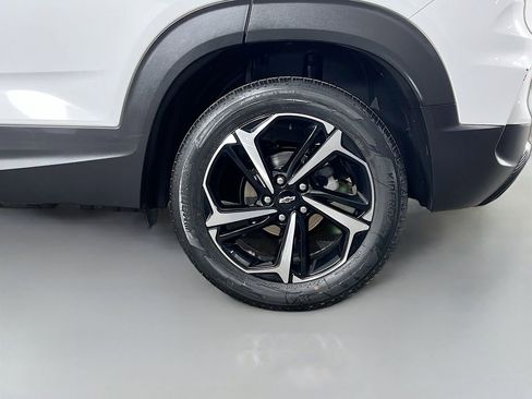 Used 2023 Chevrolet TrailBlazer RS w/ Convenience Package FWD image 29