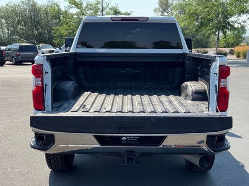 Used 2023 Chevrolet Silverado 2500 LT w/ Convenience Package AWD/4WD image 8