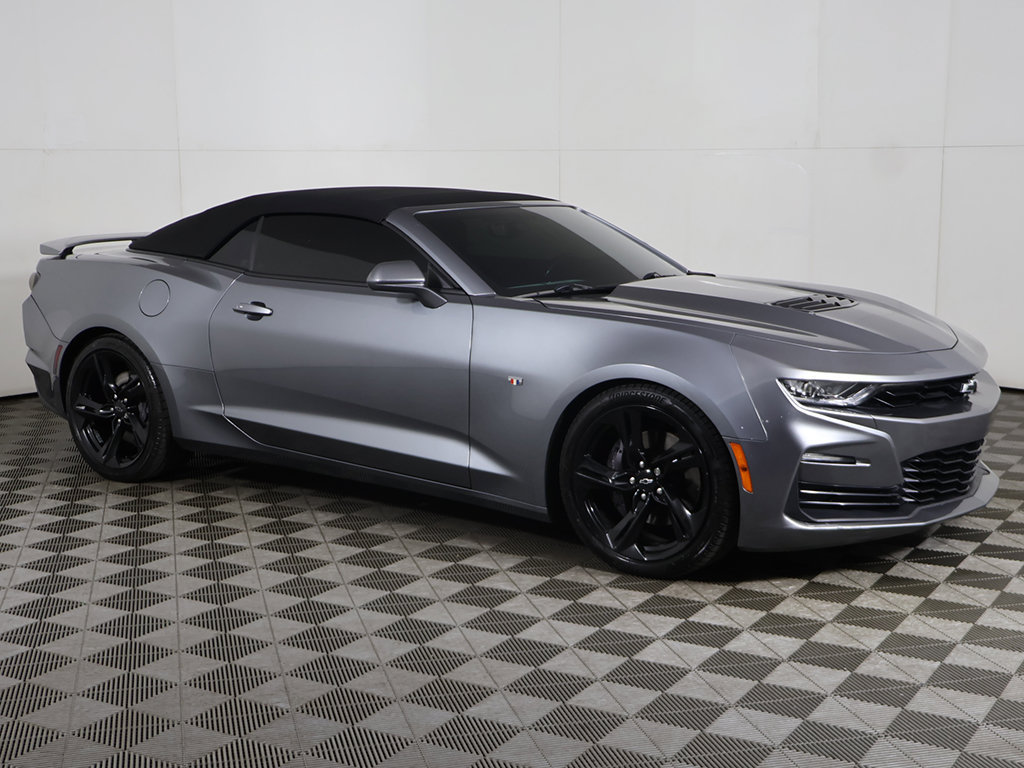 Used 2020 Chevrolet Camaro SS RWD image 15
