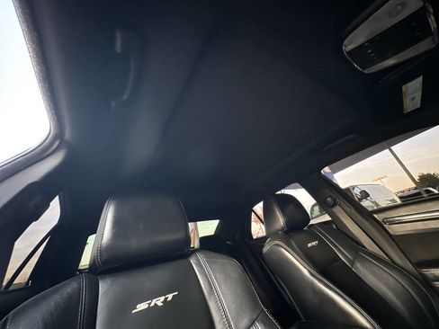 Used 2014 Chrysler 300 SRT8 w/ Leather Interior Group RWD image 19