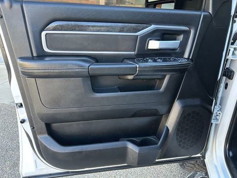 Used 2024 RAM 2500 Big Horn w/ Off Road Package image 3