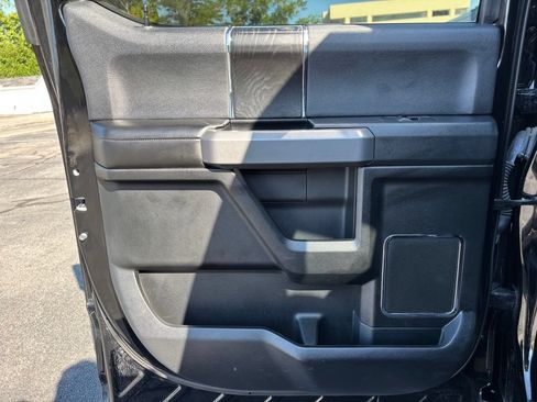 Used 2018 Ford F150 Platinum w/ Equipment Group 701A Luxury AWD/4WD image 22