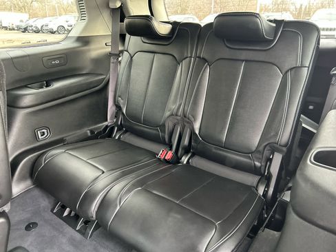 Used 2023 Jeep Grand Cherokee L Limited w/ Black Appearance Package image 25