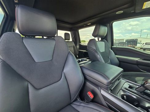 Used 2025 Ford F150 Raptor AWD/4WD image 23