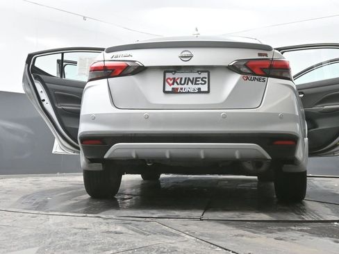 Used 2023 Nissan Versa SR w/ Trunk Package image 78