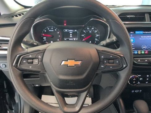 Certified 2023 Chevrolet TrailBlazer LT w/ Convenience Package FWD image 18