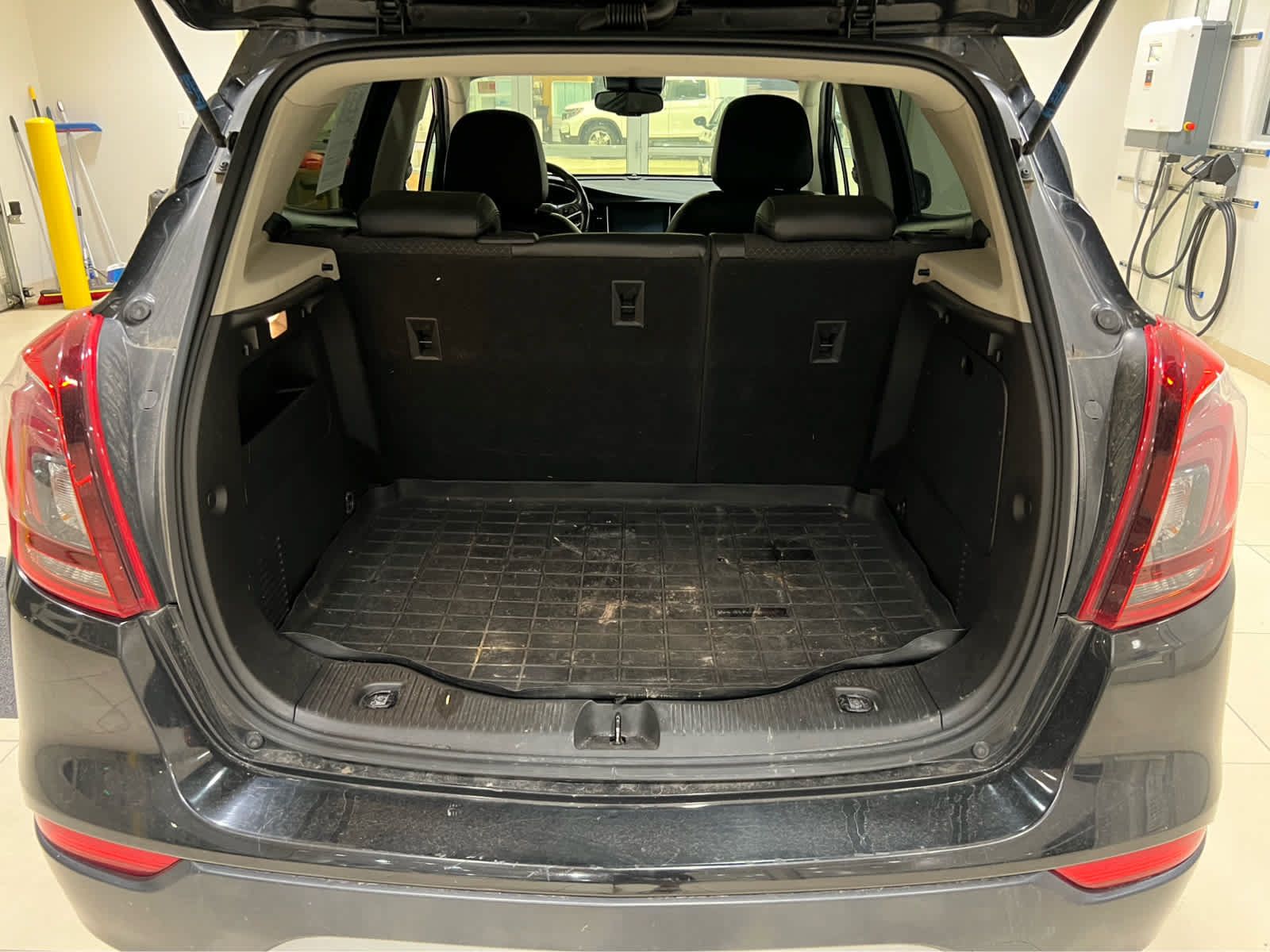 Used 2019 Buick Encore Preferred w/ Safety Package AWD/4WD image 8