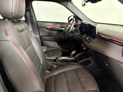 Used 2024 Chevrolet TrailBlazer RS FWD image 12