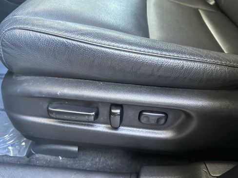 Used 2022 Honda Pilot Touring image 14