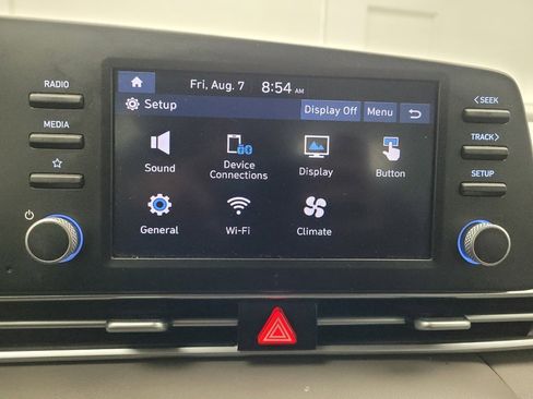 Used 2025 Hyundai Elantra SE FWD image 25