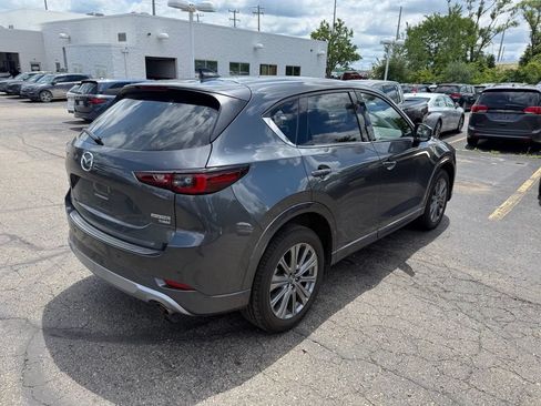 Used 2024 MAZDA CX-5 Signature AWD/4WD image 3
