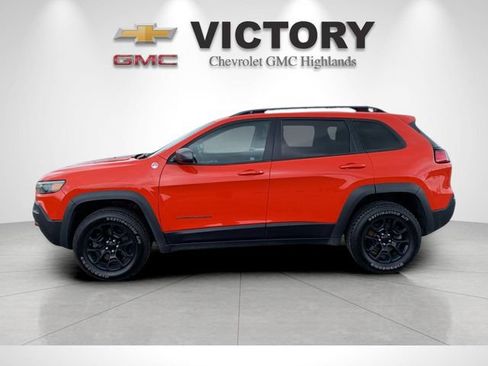 Used 2021 Jeep Cherokee Trailhawk AWD/4WD image 6