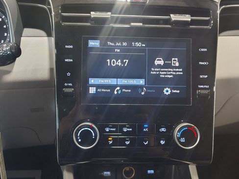 Certified 2024 Hyundai Tucson SE FWD image 11