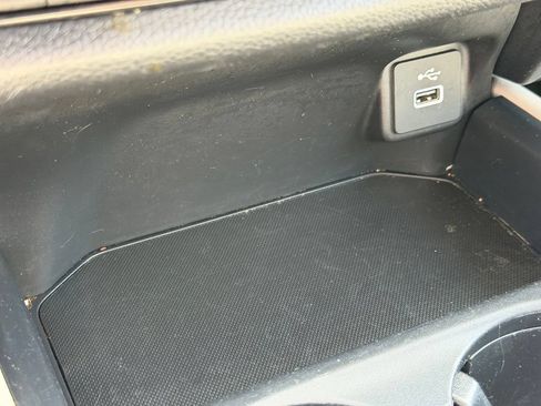 Used 2023 Honda HR-V LX image 15